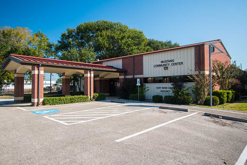 Mustang Community Center